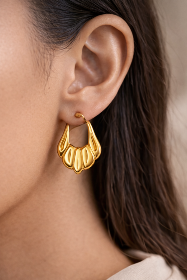stainless steel gold plated wing pearl earrings